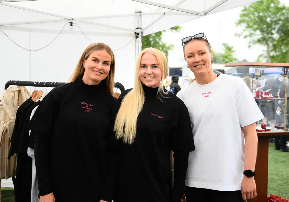 Turku Tuomiopäivä Merch-piste.